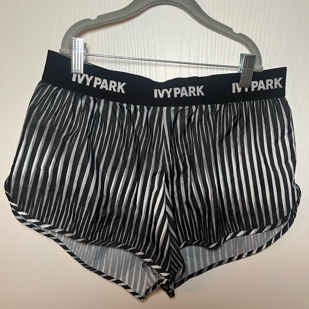 Ivy Park Kaleidoscope Running Shorts - LARGE